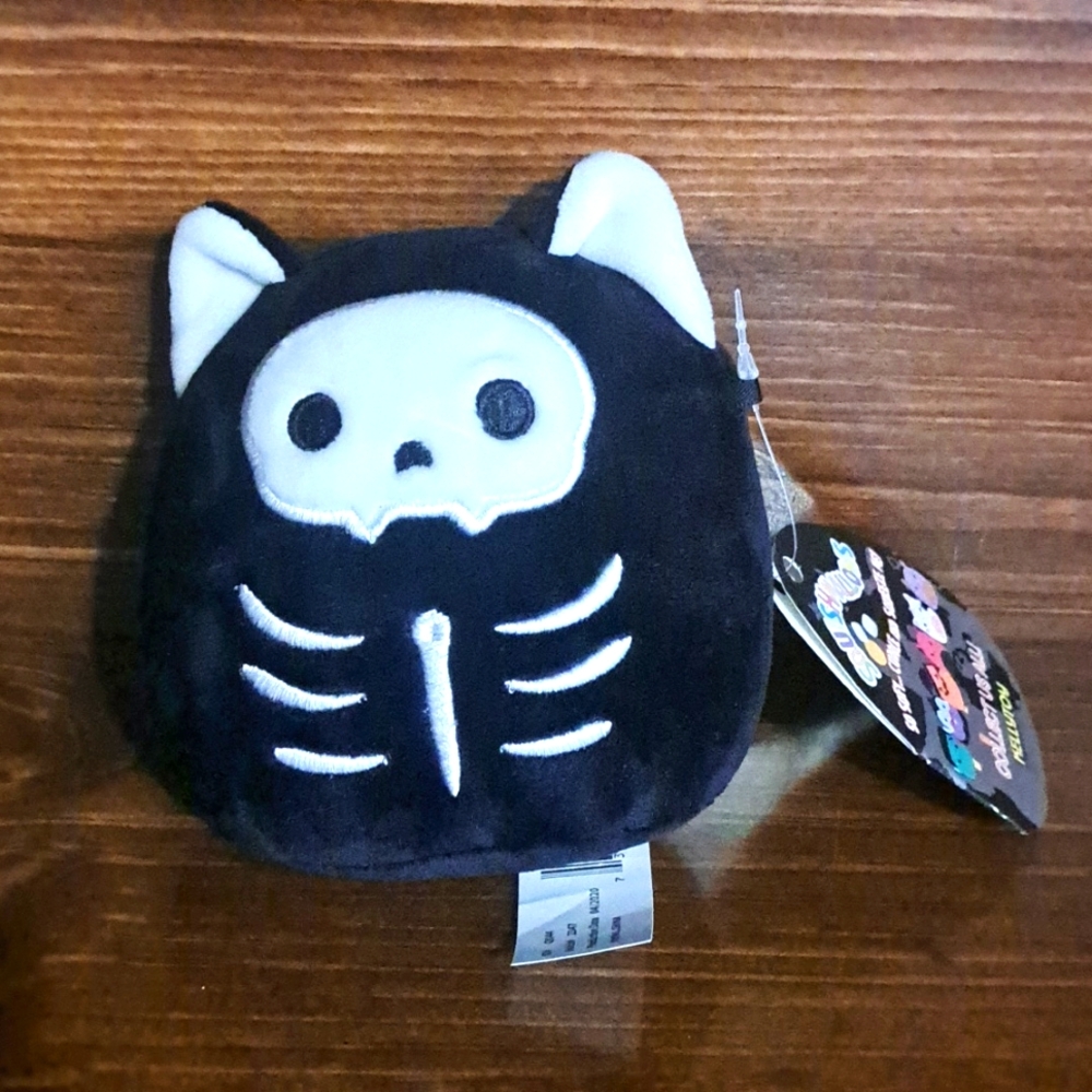 Skully rare 5inch squishmallow
